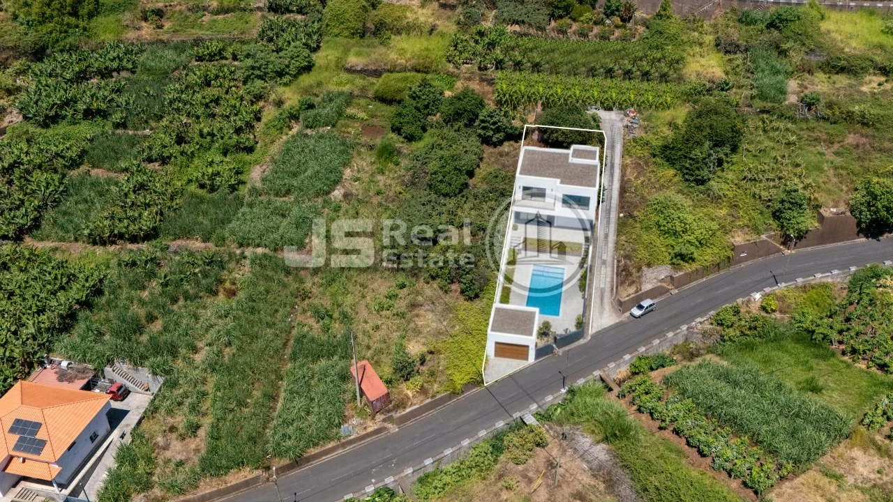 Terreno para Venda em Calheta Foto 5