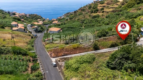 Terreno para Venda em Calheta