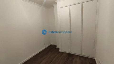 Apartamento T1 para Venda em Mafamude e Vilar do Paraíso