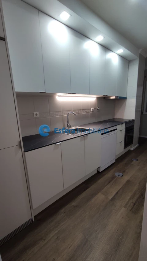 Apartamento T1 para Venda em Mafamude e Vilar do Paraíso