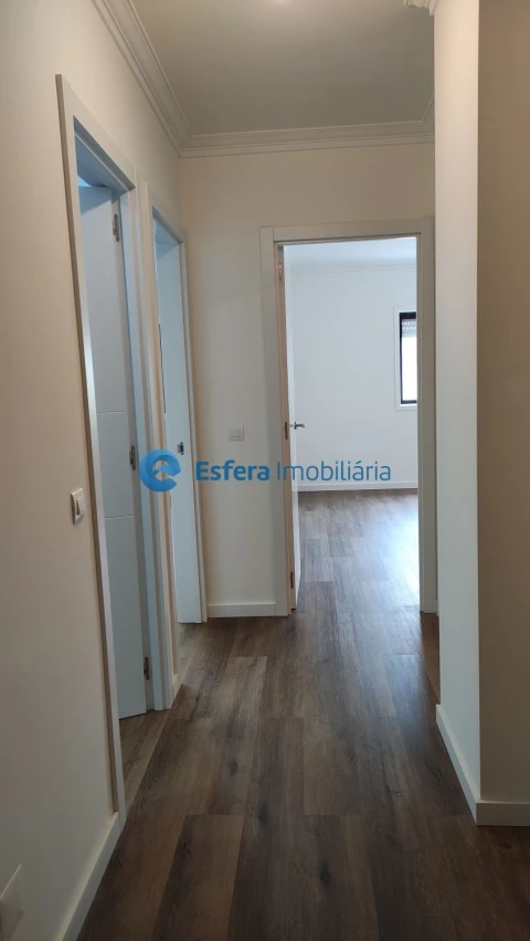 Apartamento T1 para Venda em Mafamude e Vilar do Paraíso