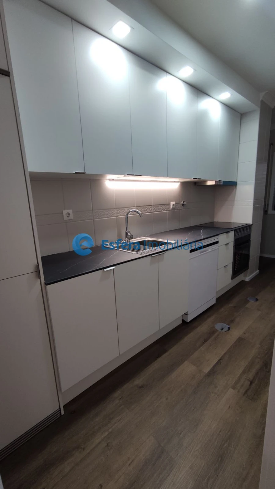 Apartamento T1 para Venda em Mafamude e Vilar do Paraíso Foto 4