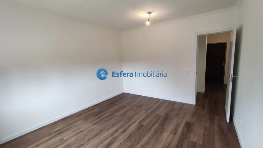 Apartamento T1 para Venda em Mafamude e Vilar do Paraíso Foto 6
