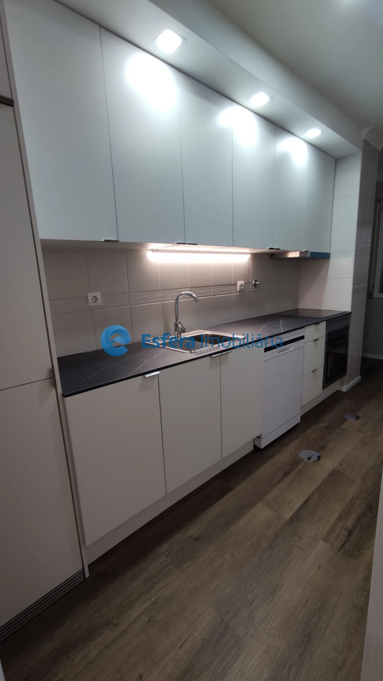 Apartamento T1 para Venda em Mafamude e Vilar do Paraíso Foto 4