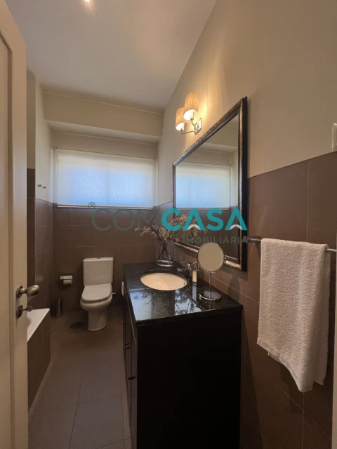 Apartamento T4 para Arrendamento em Matosinhos e Leça da Palmeira