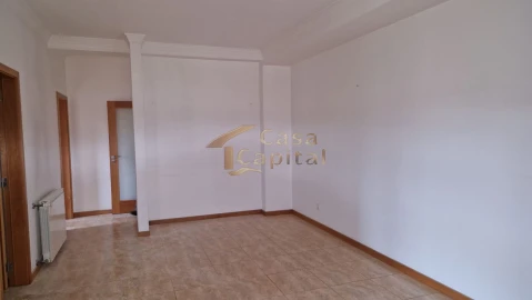 Quinta T5 para Venda em Folhadela
