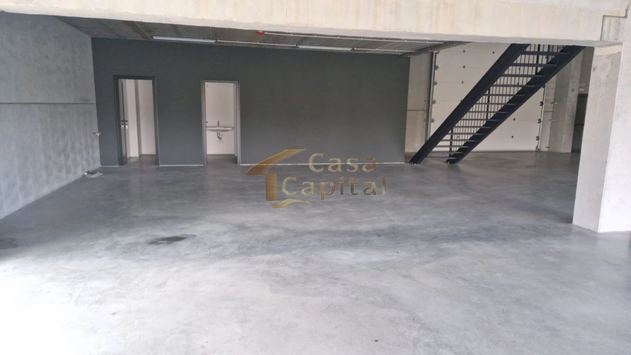 Loja para Arrendamento em Constantim e Vale de Nogueiras Foto 14