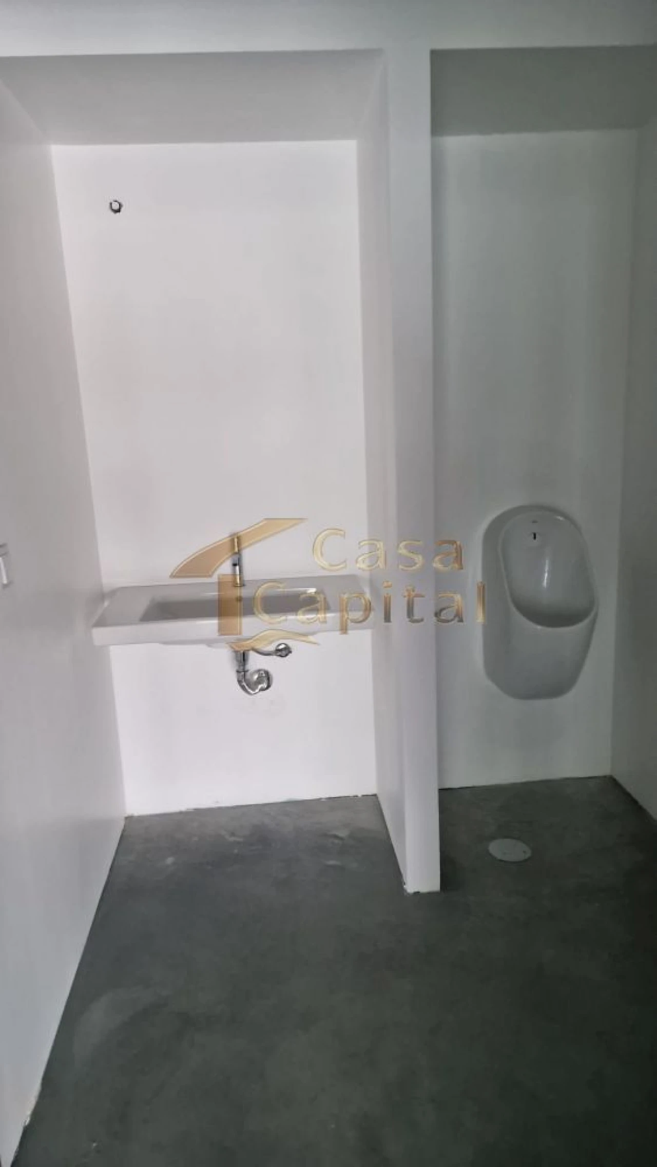 Loja para Arrendamento em Constantim e Vale de Nogueiras Foto 12