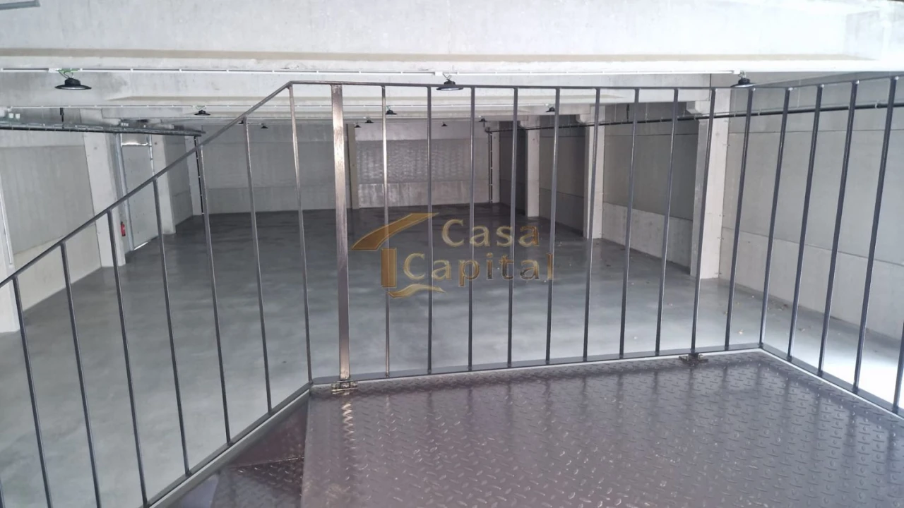 Loja para Arrendamento em Constantim e Vale de Nogueiras Foto 15