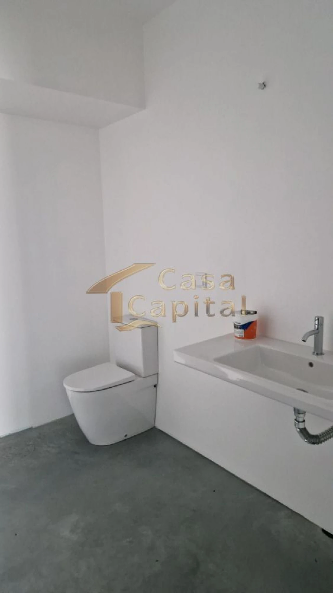 Loja para Arrendamento em Constantim e Vale de Nogueiras Foto 3