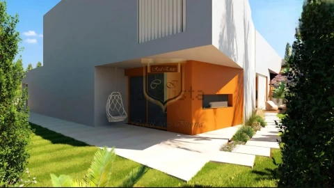 Moradia T4 para Venda em Turcifal