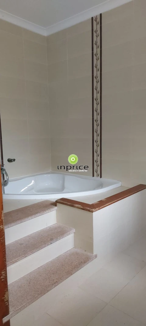 Moradia T4 para Venda em Montargil