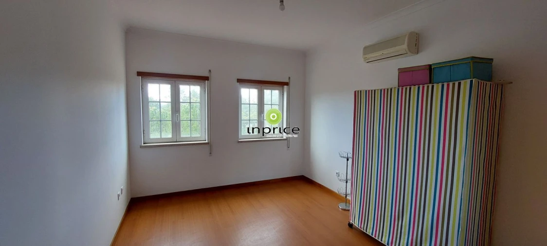 Moradia T4 para Venda em Montargil Foto 56