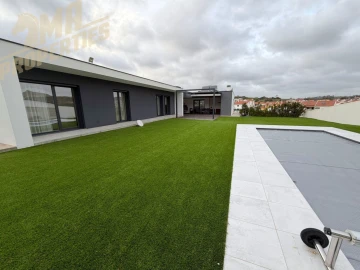 Moradia T5 para Venda em Milharado