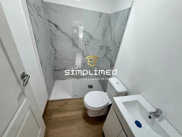 Moradia T2 para Venda em Camarate, Unhos e Apelação