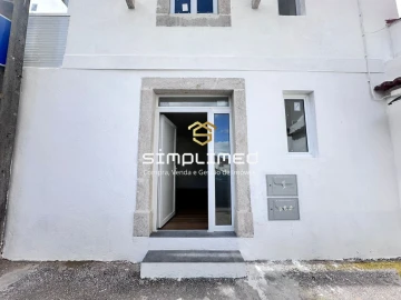 Moradia T2 para Venda em Camarate, Unhos e Apelação