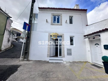 Moradia T2 para Venda em Camarate, Unhos e Apelação