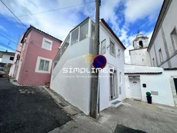 Moradia T2 para Venda em Camarate, Unhos e Apelação