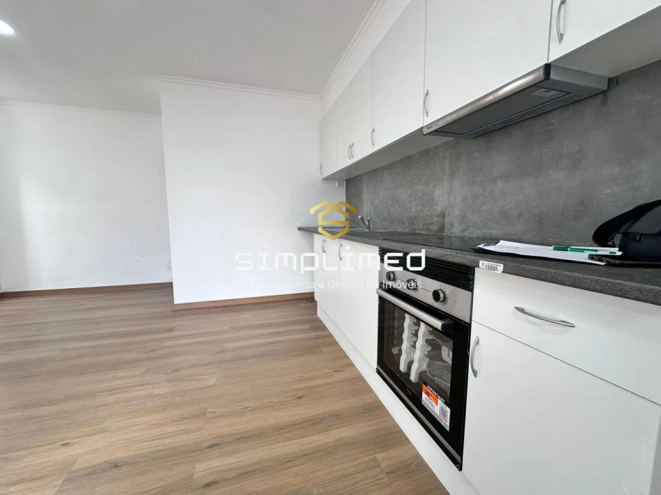 Moradia T2 para Venda em Camarate, Unhos e Apelação Foto 4