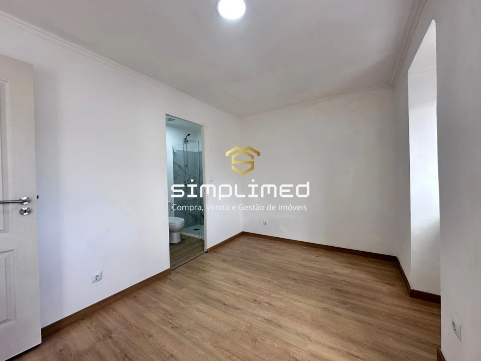 Moradia T2 para Venda em Camarate, Unhos e Apelação Foto 21