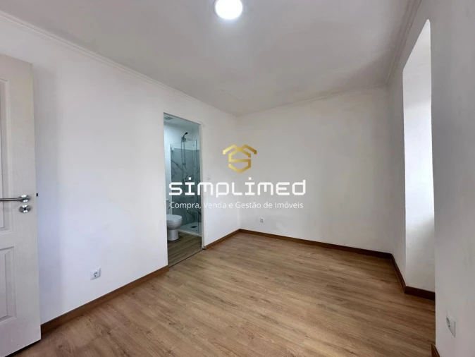 Moradia T2 para Venda em Camarate, Unhos e Apelação Foto 21