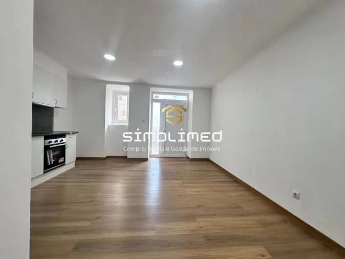 Moradia T2 para Venda em Camarate, Unhos e Apelação Foto 3