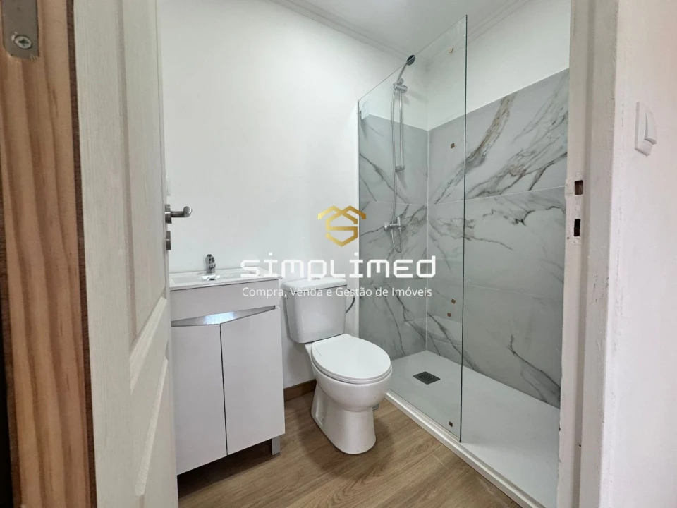 Moradia T2 para Venda em Camarate, Unhos e Apelação Foto 15