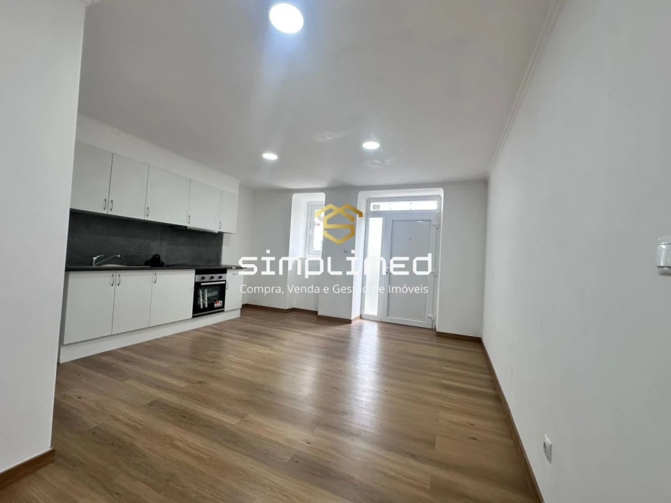 Moradia T2 para Venda em Camarate, Unhos e Apelação Foto 5