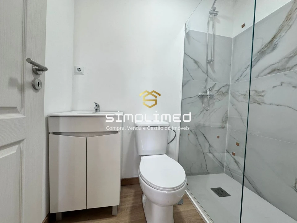 Moradia T2 para Venda em Camarate, Unhos e Apelação Foto 17