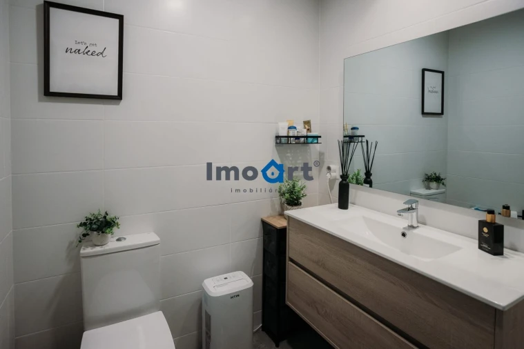 Apartamento T3 para Venda em Gião Foto 20