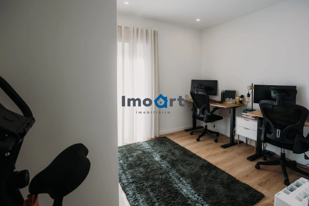 Apartamento T3 para Venda em Gião Foto 19