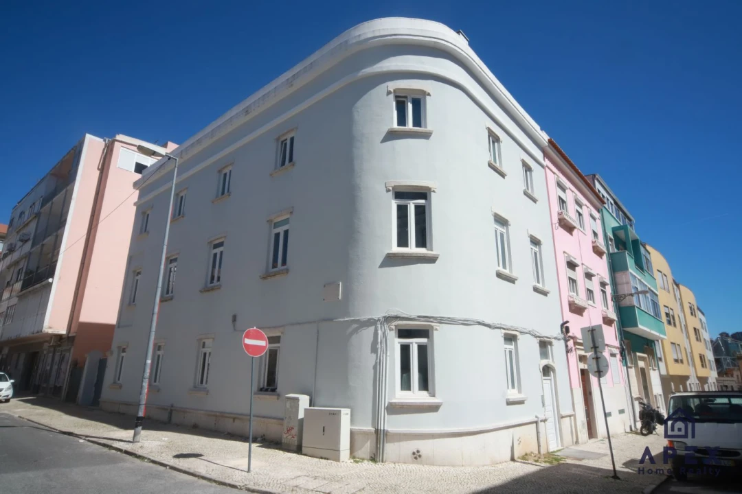 Apartamento T2 para Venda em Avenidas Novas Foto 1