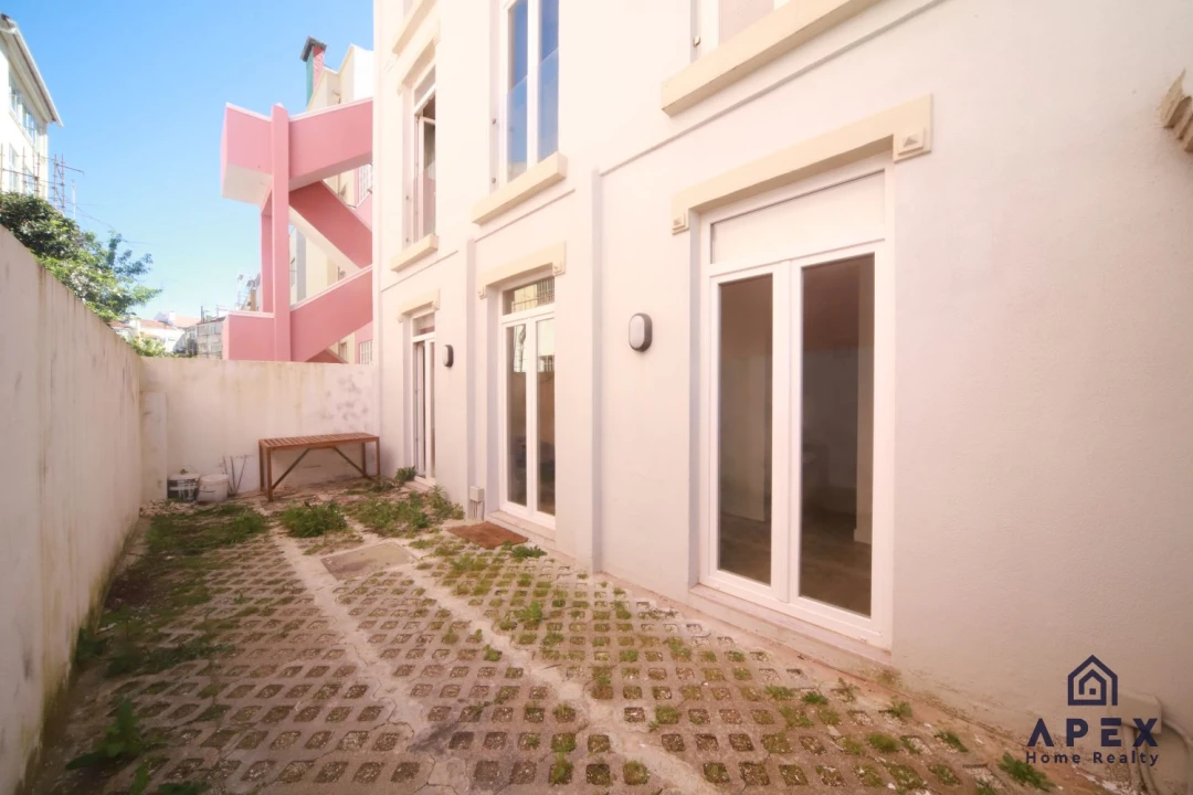 Apartamento T2 para Venda em Avenidas Novas Foto 5