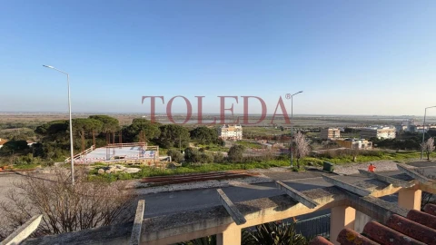 Moradia T5 para Venda em Azambuja