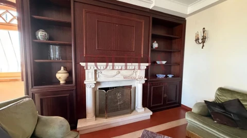 Moradia T5 para Venda em Azambuja