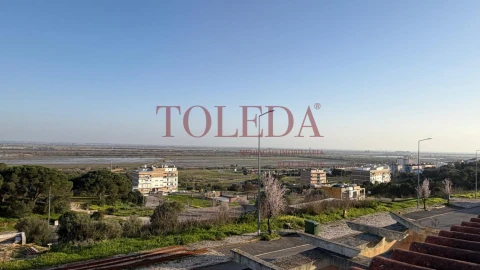 Moradia T5 para Venda em Azambuja