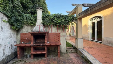 Moradia T5 para Venda em Azambuja