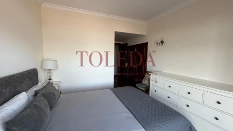 Moradia T5 para Venda em Azambuja