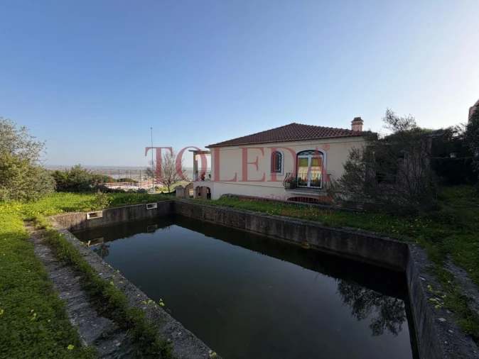 Moradia T5 para Venda em Azambuja Foto 54