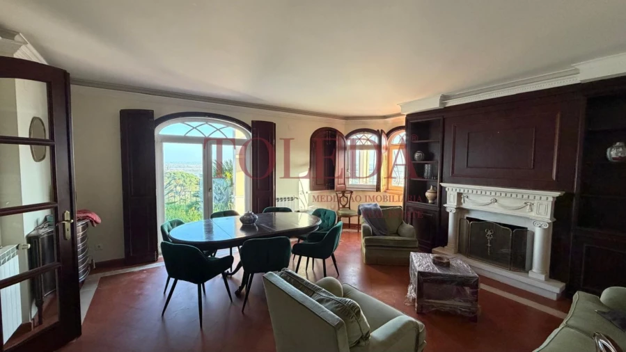 Moradia T5 para Venda em Azambuja Foto 12