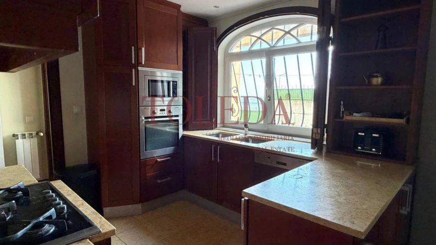 Moradia T5 para Venda em Azambuja Foto 16