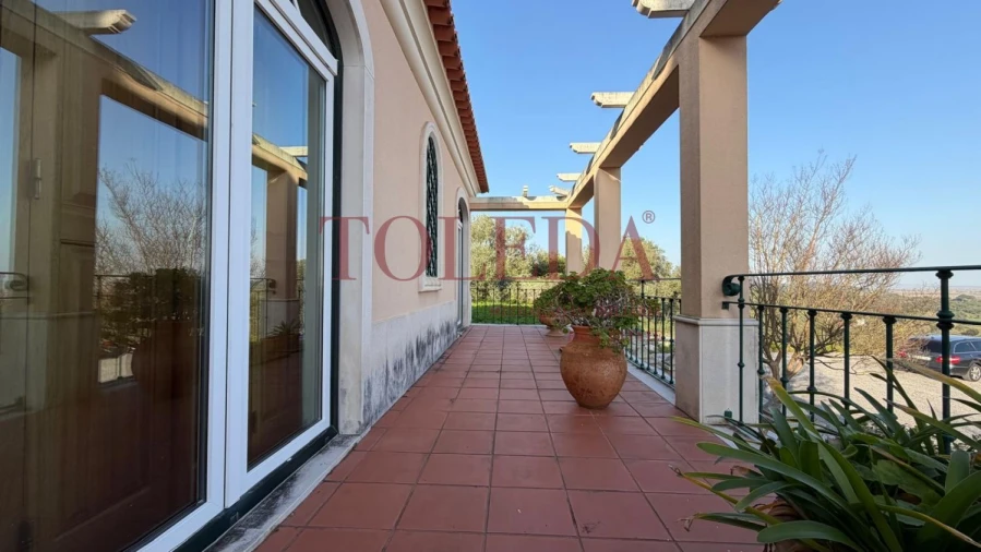 Moradia T5 para Venda em Azambuja Foto 37