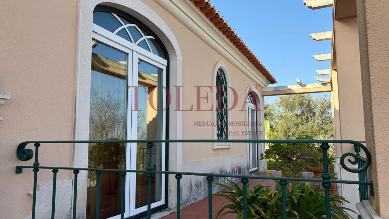 Moradia T5 para Venda em Azambuja Foto 6