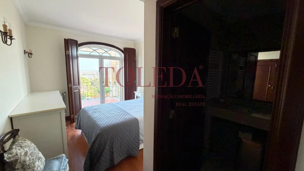 Moradia T5 para Venda em Azambuja Foto 32