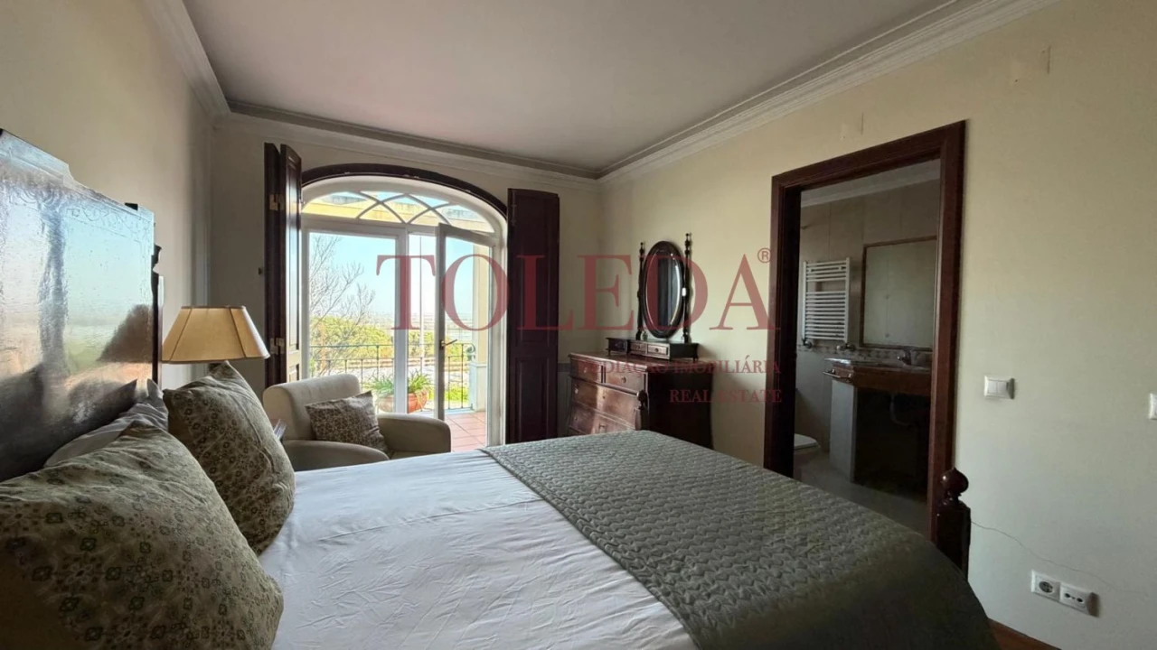 Moradia T5 para Venda em Azambuja Foto 25