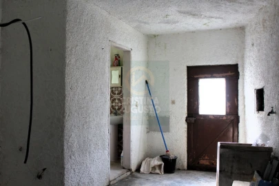 Moradia T3 para Venda em Escalos de Cima e Lousa