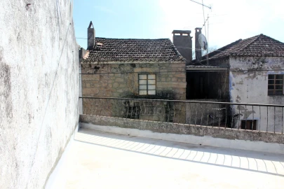 Moradia T3 para Venda em Escalos de Cima e Lousa