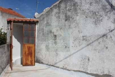 Moradia T3 para Venda em Escalos de Cima e Lousa