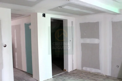 Moradia T3 para Venda em Escalos de Cima e Lousa