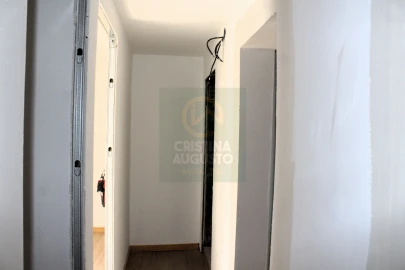 Moradia T3 para Venda em Escalos de Cima e Lousa